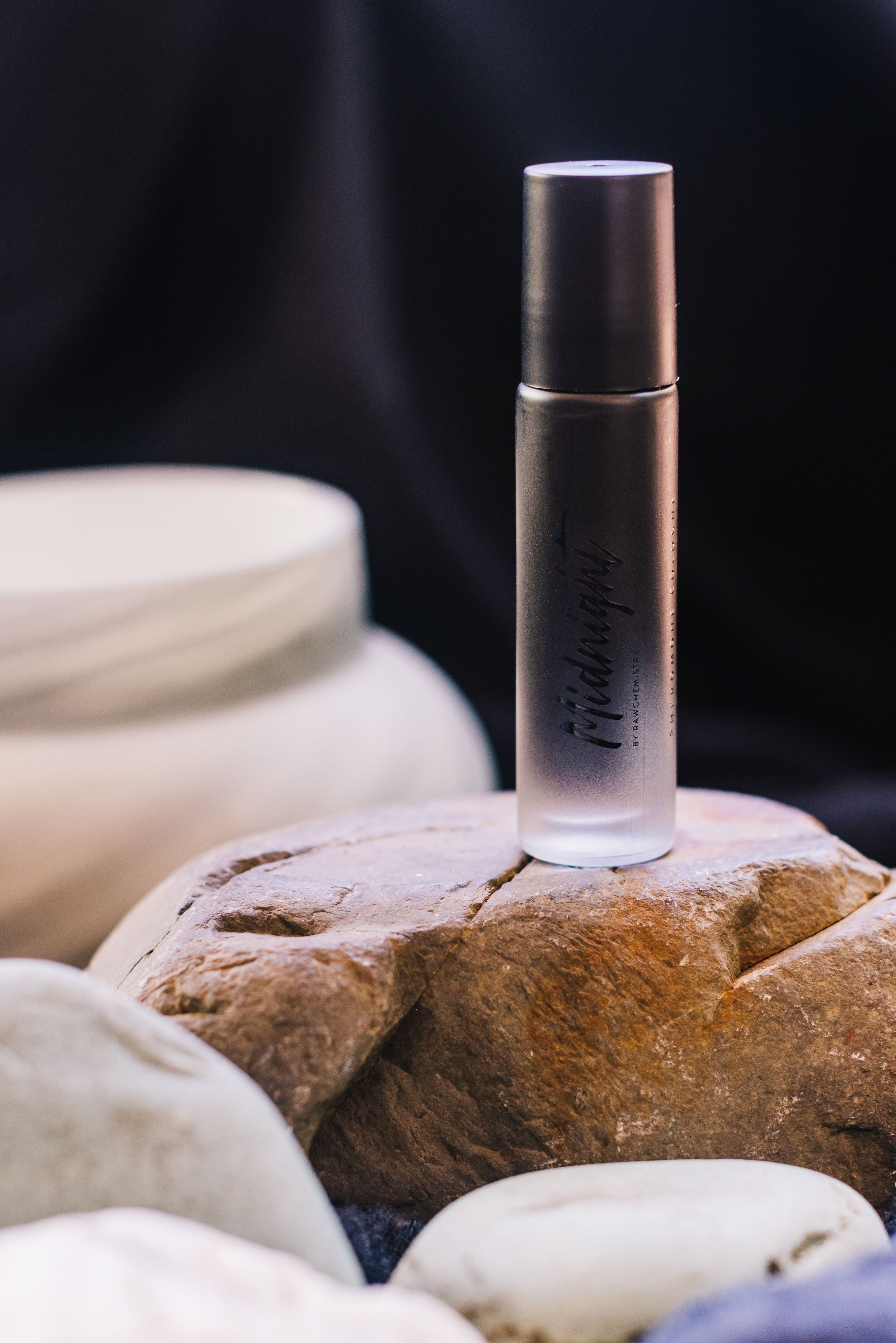 Colonia roll-on con infusión de feromonas de medianoche